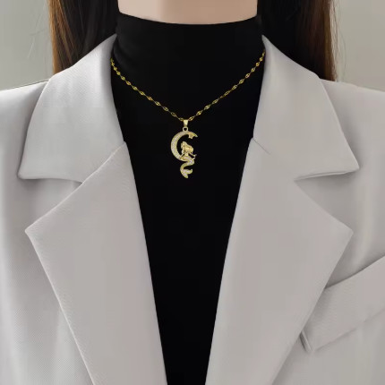 Collares con colgante de sirena y Luna romántica y creativa para mujeres y niñas, cadena de acero inoxidable, accesorios de joyería, regalos para amantes