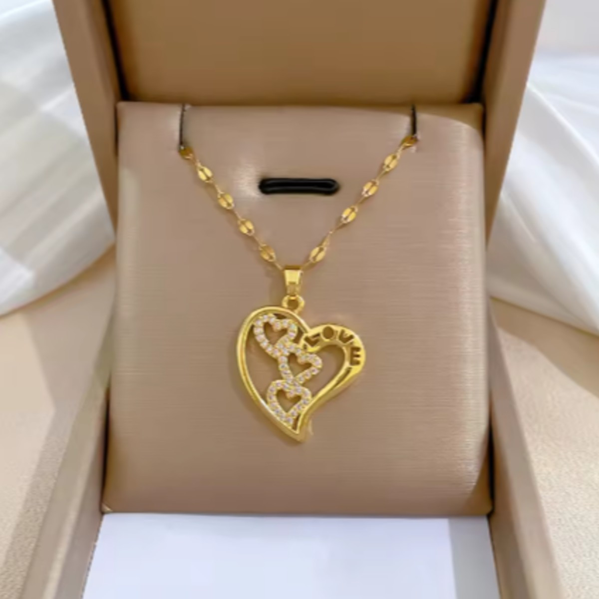 Collares de acero inoxidable para mujer y niña, collar de Metal de Color dorado, corazón de moda, joyería diaria para fiesta de cumpleaños