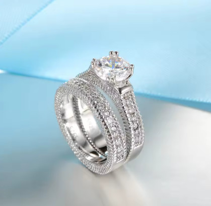 Conjunto de anillos de compromiso de boda elegantes, accesorio de aniversario de Color Plata de Ley 925 con piedra de circón Cubiz totalmente brillante