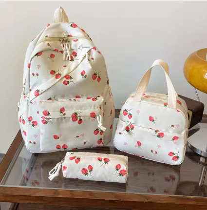 Conjunto de mochila de fresa bonita a la moda, bolso y estuche para bolígrafo de nailon acolchado con doble cremallera para mujer, elementos esenciales para ir al trabajo