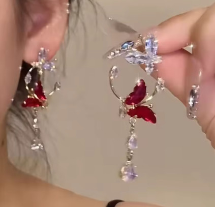 Elegantes Pendientes Colgantes de Mariposa con Circones Rojos para Mujer, Pendientes de Metal con Lazo Dulce y de Moda, Accesorios de Joyería con Encanto
