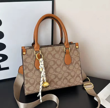 Nuevo bolso de mujer versátil de moda 2025 con gran capacidad y alta calidad, bolso de mano Retro Vintage con flores