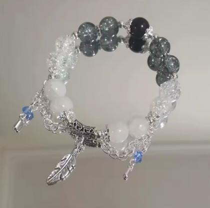 Pulsera de cuentas de cristal degradado de diseño a la moda para mujeres y niñas, pulsera Vintage con borlas de hoja de arce y plumas de mariposa, regalo de joyería