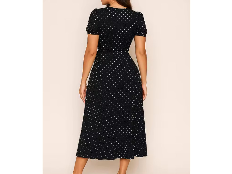 Vestido midi negro cruzado con lunares blancos elegantes