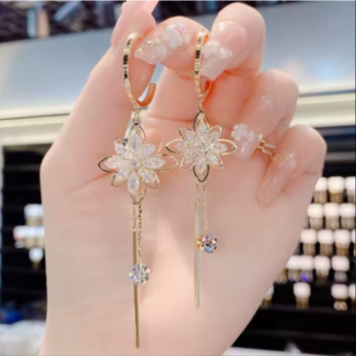 Pendientes colgantes con borlas y flores de cristal de lujo para mujer, aretes largos de ópalo de circón brillante, regalo de joyería para fiesta y boda