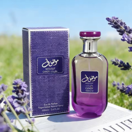 Perfume árabe, 100 ml, con intensas notas florales, frutales y almizcladas, y una gran persistencia. Dulce pero sin resultar empalagoso, es un regalo ideal y perfecto para el día