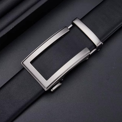 Cinturón OYIFAN, de cuero genuino a la moda para hombre, hebilla automática, cinturón de trinquete ajustable, cinturón formal