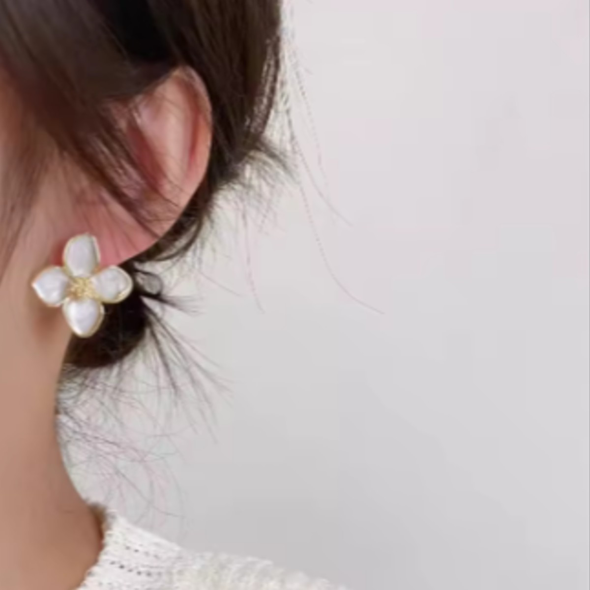 Pendientes con pasador de flor esmaltada caída de hibisco para mujer y niña, moda francesa Ins Vintage 2023, regalos de joyería románticos