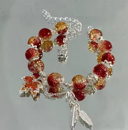 Pulsera de cuentas de cristal degradado de diseño a la moda para mujeres y niñas, pulsera Vintage con borlas de hoja de arce y plumas de mariposa, regalo de joyería